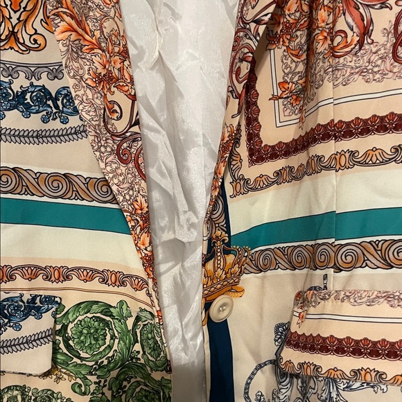 Elegant Multicolor Patterned Blazer - Picture 3 of 10